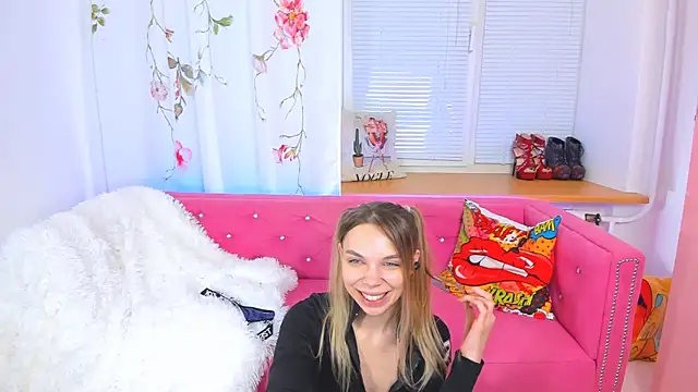 Snapshot of The_Deep_Passion chatting on 03/12/25, 02:34 The Deep Passion online show from 03/12/25, 02:34