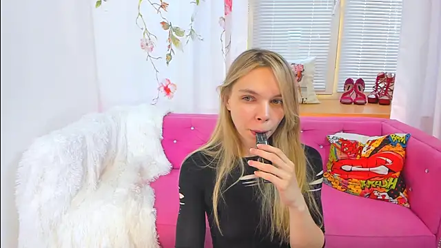 Snapshot of The_Deep_Passion chatting on 09/14/25, 11:21 The Deep Passion online show from 09/14/25, 11:21