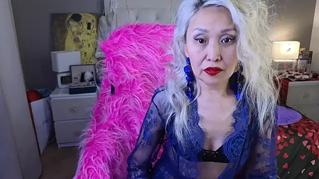 RoxalanaStar online show from 02/18/26, 11:12