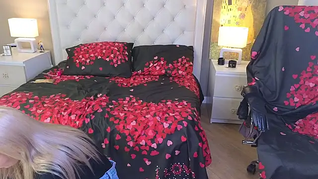 RoxalanaStar online show from 10/02/25, 08:23