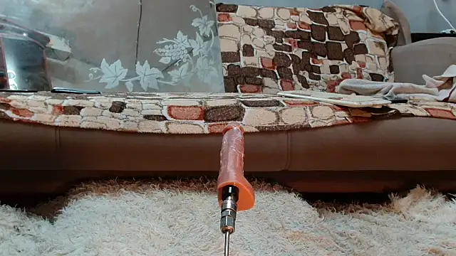 AlinasissyXX online show from 06/11/26, 08:17