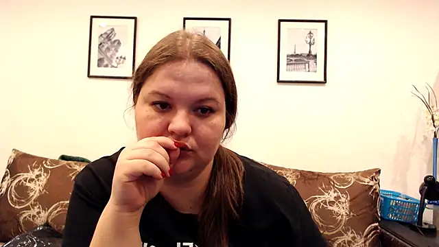 KateLuno online show from 11/10/25, 06:46