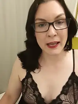 Snapshot of DesreRose chatting on 06/11/26, 10:40 DesreRose online show from 06/11/26, 10:40