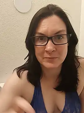 DesreRose online show from 06/25/26, 10:59