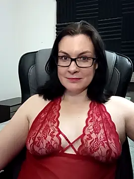 Snapshot of DesreRose chatting on 05/05/26, 12:02 DesreRose online show from 05/05/26, 12:02