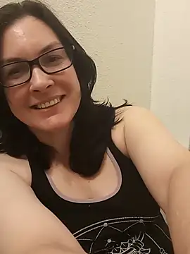 DesreRose online show from 07/09/26, 10:42