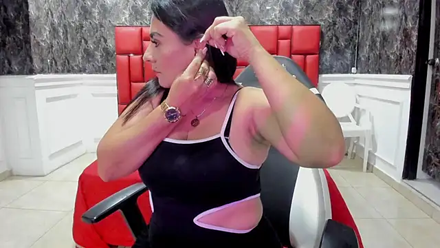Snapshot of Imyourdirtymilf chatting on 09/29/25, 07:30 Imyourdirtymilf online show from 09/29/25, 07:30