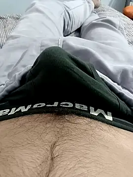 Babyucum4me online show from 11/21/25, 06:40