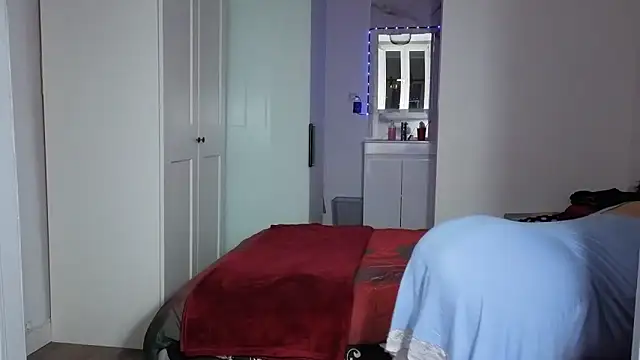 HotSpicyGujju online show from 03/25/26, 07:35