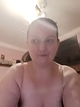 BustyLadyAlma online show from 01/14/26, 06:17