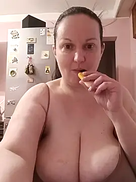 BustyLadyAlma online show from 01/15/26, 06:28