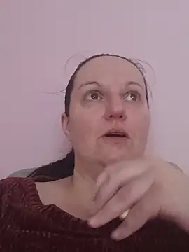 BustyLadyAlma online show from 05/31/26, 07:03