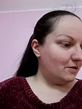 BustyLadyAlma online show from 04/18/26, 06:05