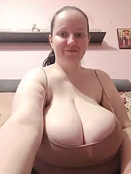 BustyLadyAlma online show from 05/22/26, 08:12
