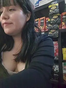 Kalani Engel online show from 04/11/26, 06:43