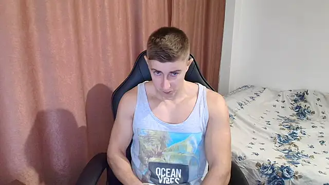 Todhorny9873 online show from 01/22/25, 07:57