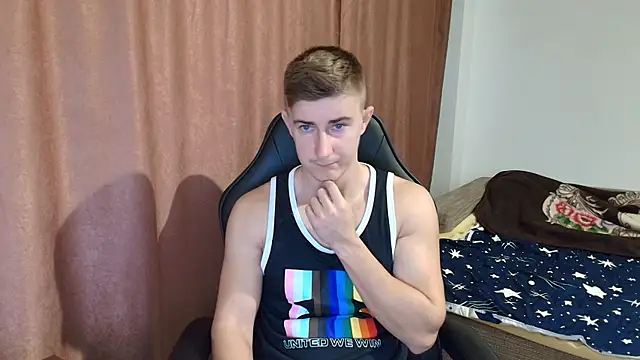 Todhorny9873 online show from 01/09/25, 05:44