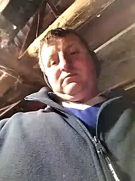 Snapshot of sarpe4 chatting on 03/05/26, 03:52 sarpe4 online show from 03/05/26, 03:52