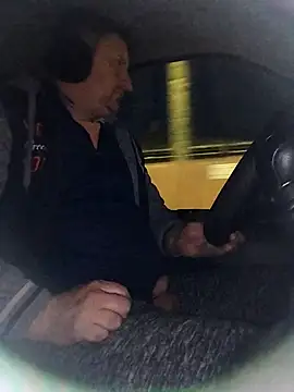 Snapshot of sarpe4 chatting on 02/02/26, 04:33 sarpe4 online show from 02/02/26, 04:33