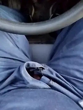 Snapshot of sarpe4 chatting on 04/06/26, 03:35 sarpe4 online show from 04/06/26, 03:35