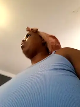 SWEETDOLLY29XX online show from 03/23/26, 08:25