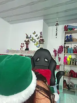 alexa fiore01 online show from 12/21/25, 04:19