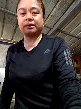 Kariebabe online show from 10/22/25, 12:43