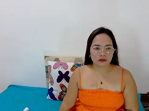 BURBERRY69 online show from 04/02/26, 07:26