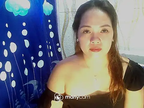 BURBERRY69 online show from 09/15/25, 02:12