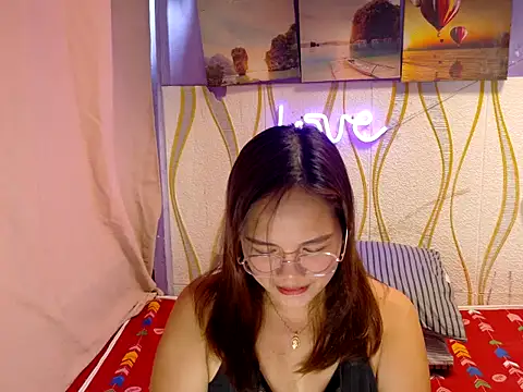 BURBERRY69 online show from 02/26/26, 05:51