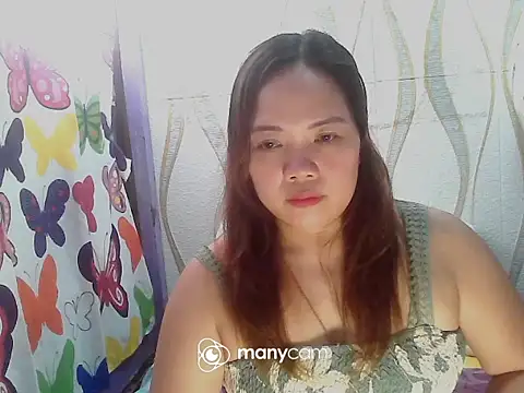 BURBERRY69 online show from 09/29/25, 01:34