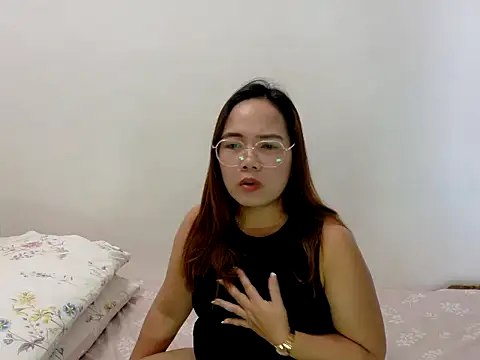BURBERRY69 online show from 06/26/26, 07:47