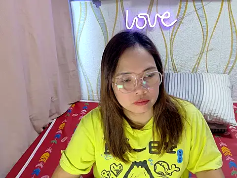 BURBERRY69 online show from 03/15/26, 11:56