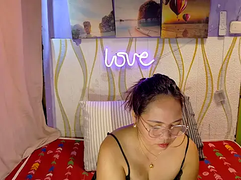 BURBERRY69 online show from 03/06/26, 01:33