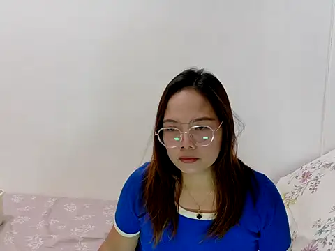 BURBERRY69 online show from 05/15/26, 07:50