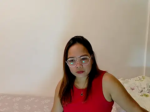 BURBERRY69 online show from 05/06/26, 11:58