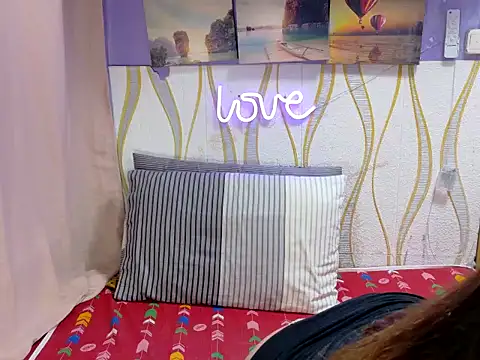 BURBERRY69 online show from 03/14/26, 10:54