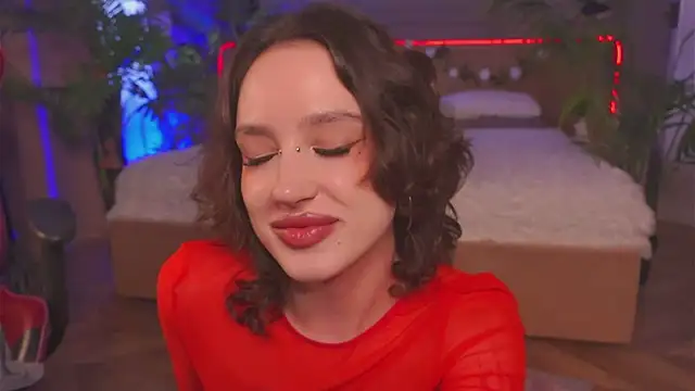 Snapshot of Devilinee chatting on 09/12/25, 07:08 Devilinee online show from 09/12/25, 07:08