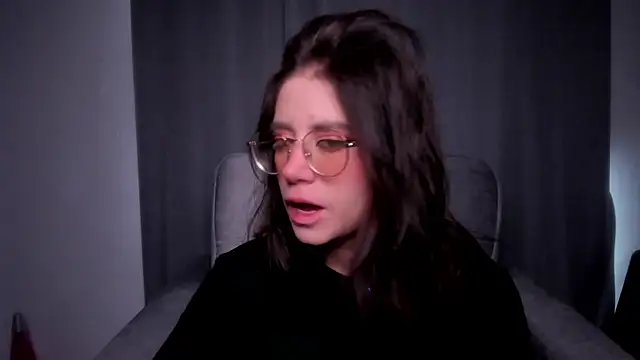 HazelKush online show from 02/06/26, 09:22