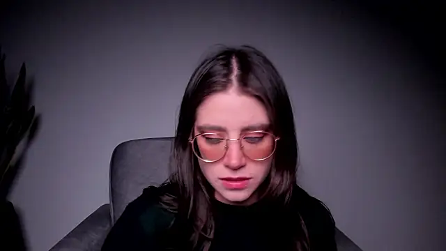 HazelKush online show from 01/05/26, 09:51