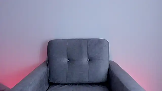 HazelKush online show from 12/15/25, 09:31