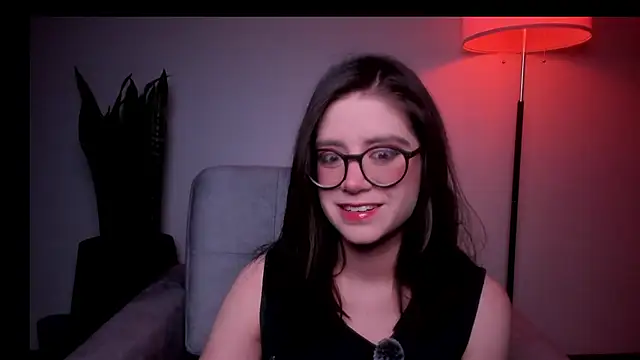 HazelKush online show from 04/03/26, 08:37