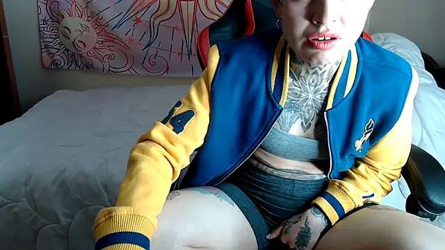 ArrangedFoot online show from 03/25/26, 04:23