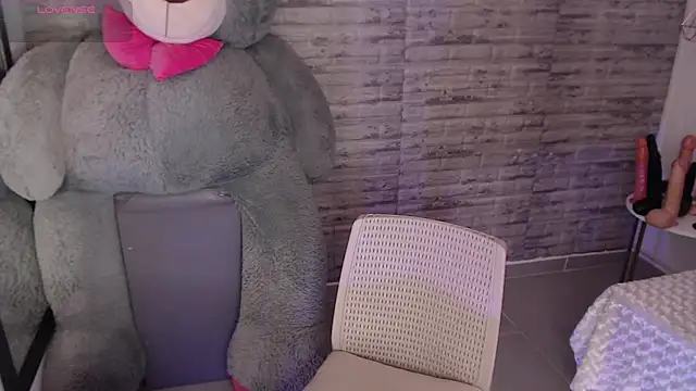 TinnaCobb online show from 04/04/26, 11:28