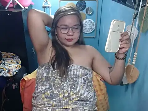 ambersmile online show from 11/21/25, 10:09