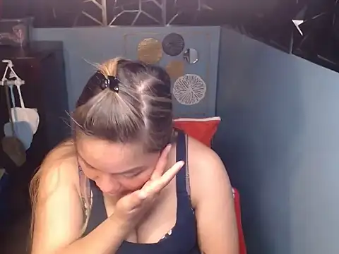 ambersmile online show from 10/12/25, 11:00