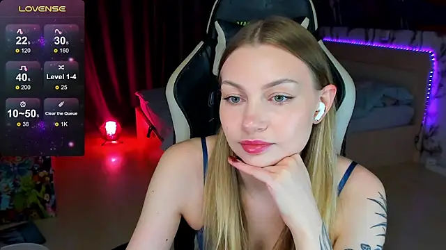 BiMolly online show from 10/30/25, 12:20