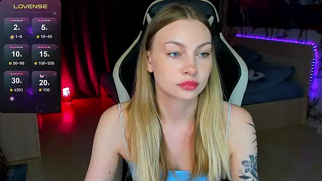 BiMolly online show from 10/08/25, 06:15