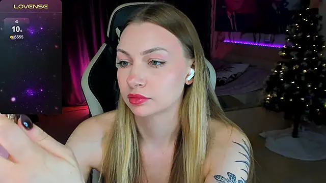 BiMolly online show from 12/19/25, 11:18