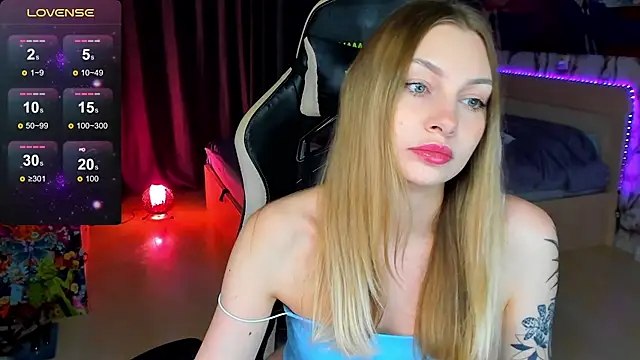 BiMolly online show from 10/21/25, 06:51